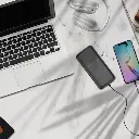 batterie-de-secours-charge-rapide-30-000-mah-noire (1).webp